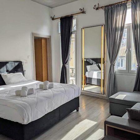Travelers Luxury Suites, Studios & Apartments Corfu  Eksteriør billede