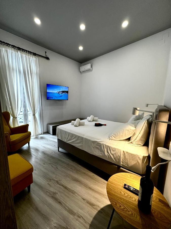 Travelers Luxury Suites, Studios & Apartments Corfu  Eksteriør billede