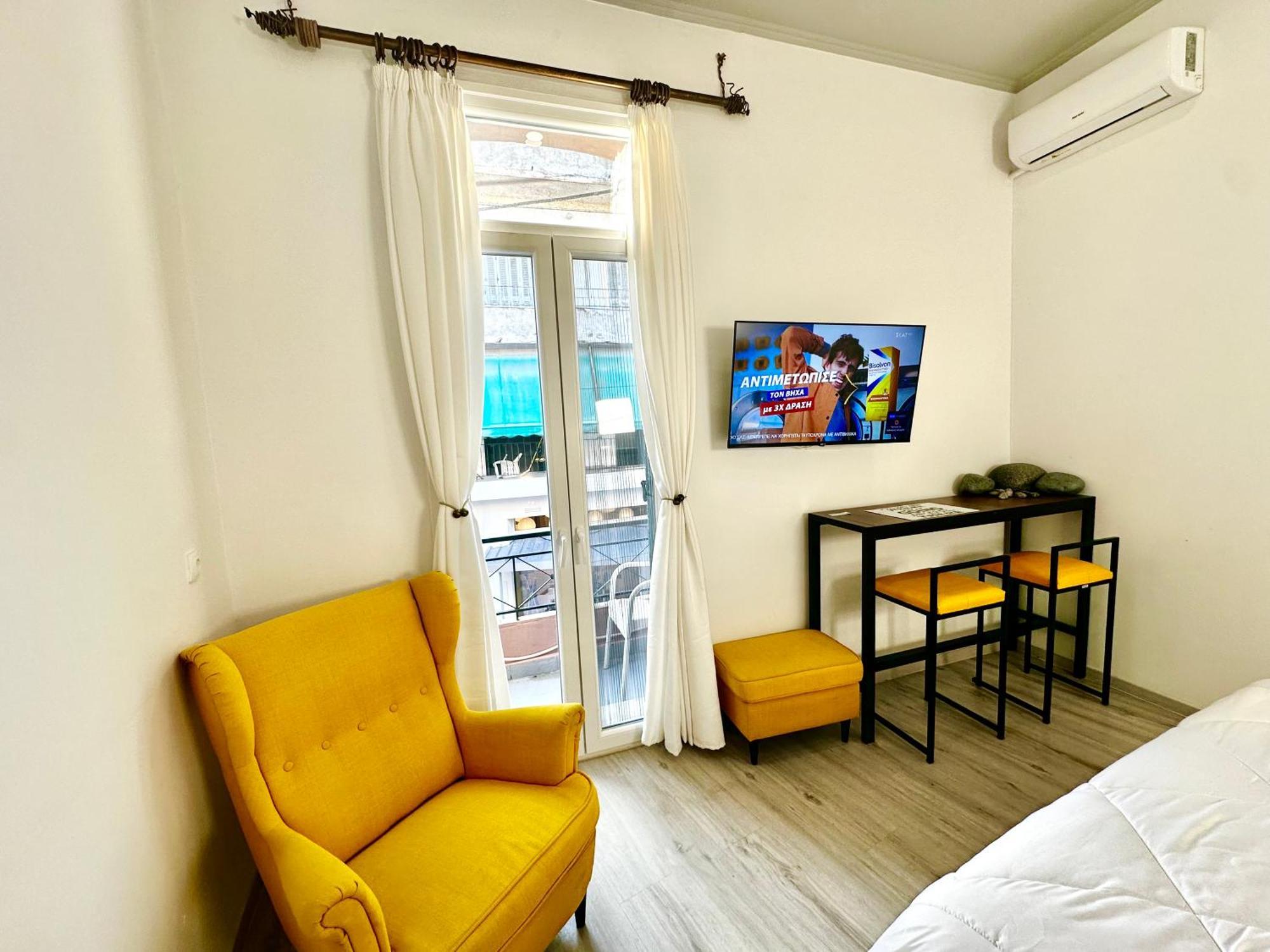 Travelers Luxury Suites, Studios & Apartments Corfu  Eksteriør billede