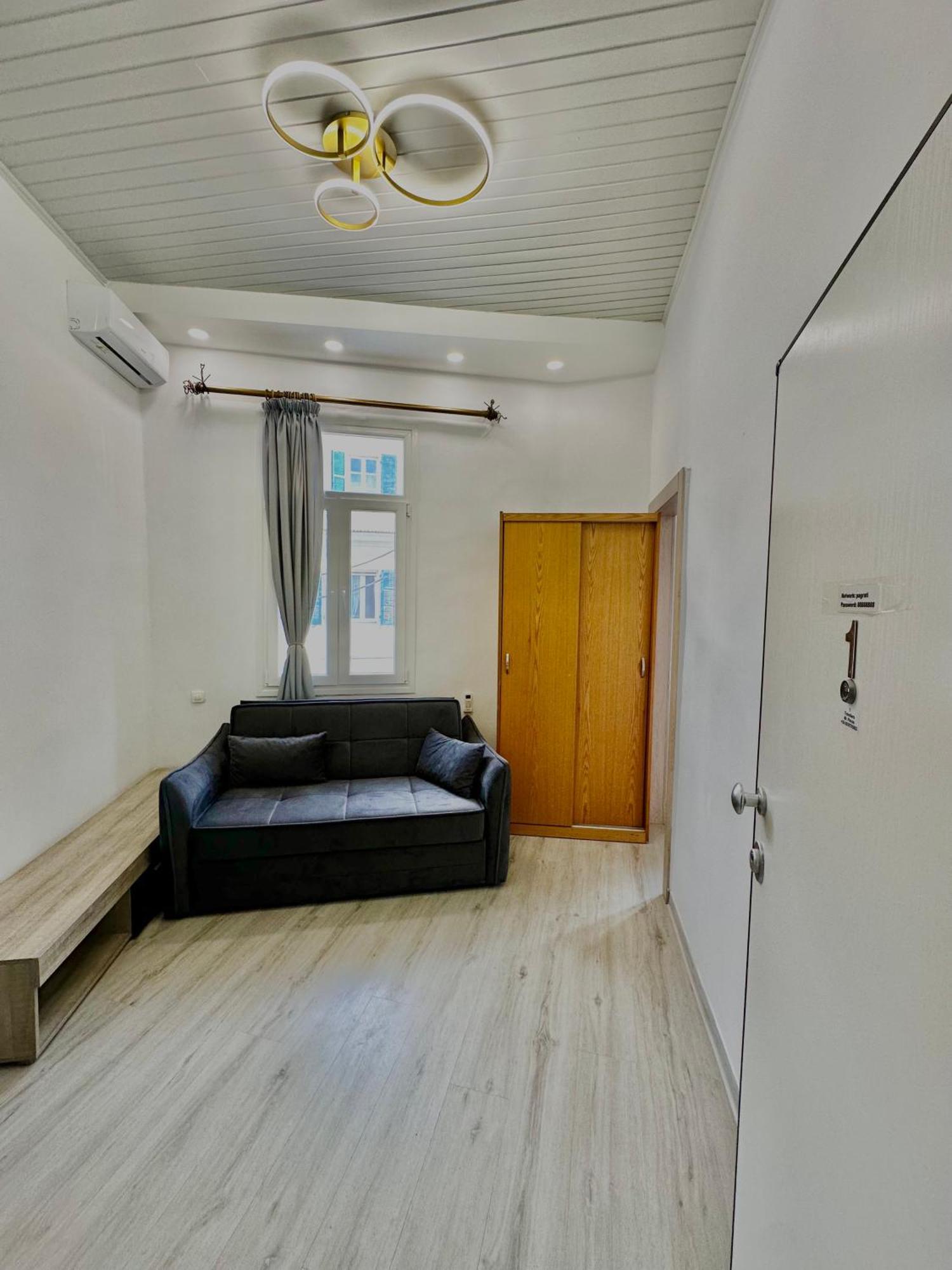 Travelers Luxury Suites, Studios & Apartments Corfu  Eksteriør billede