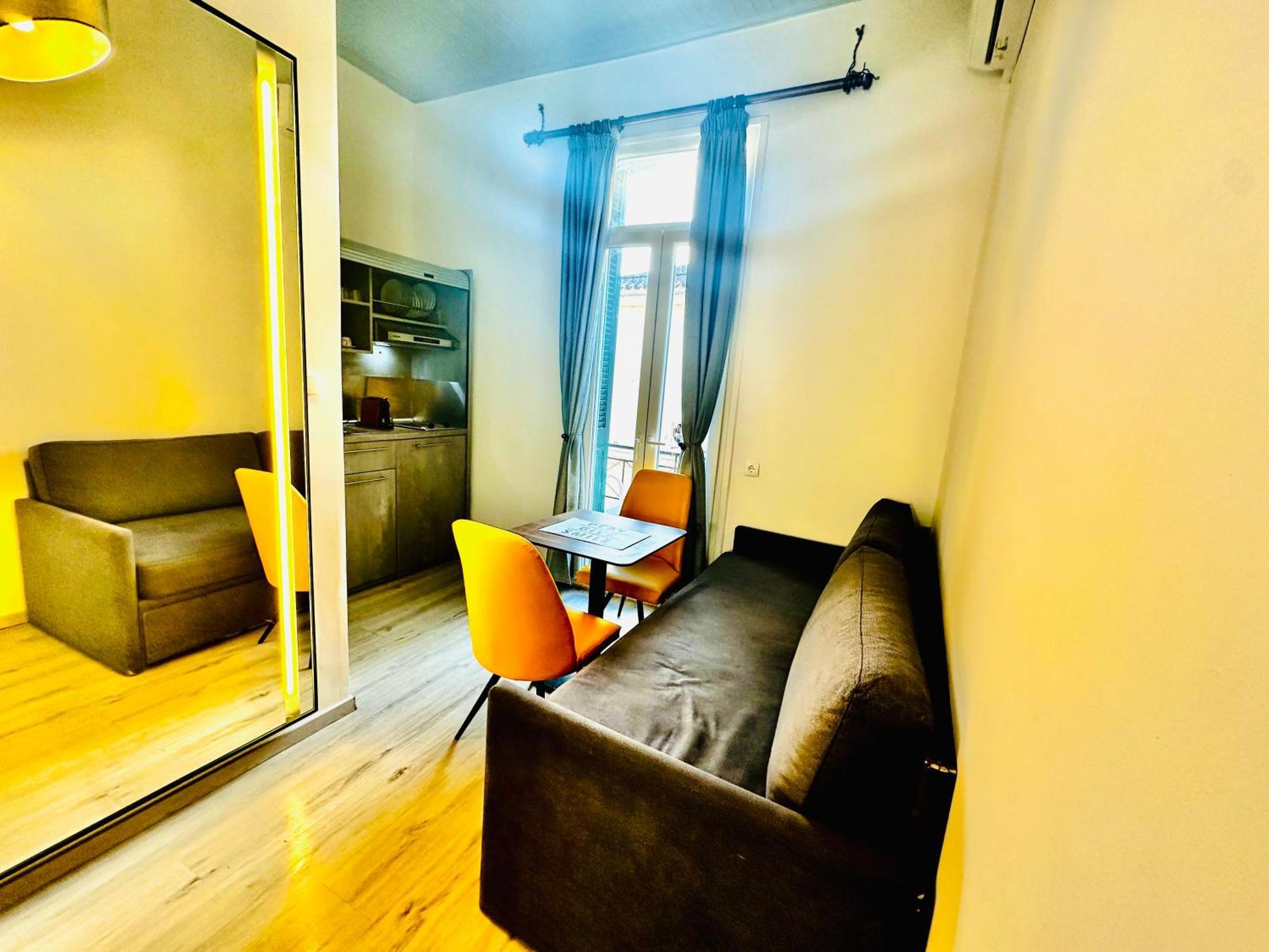 Travelers Luxury Suites, Studios & Apartments Corfu  Eksteriør billede
