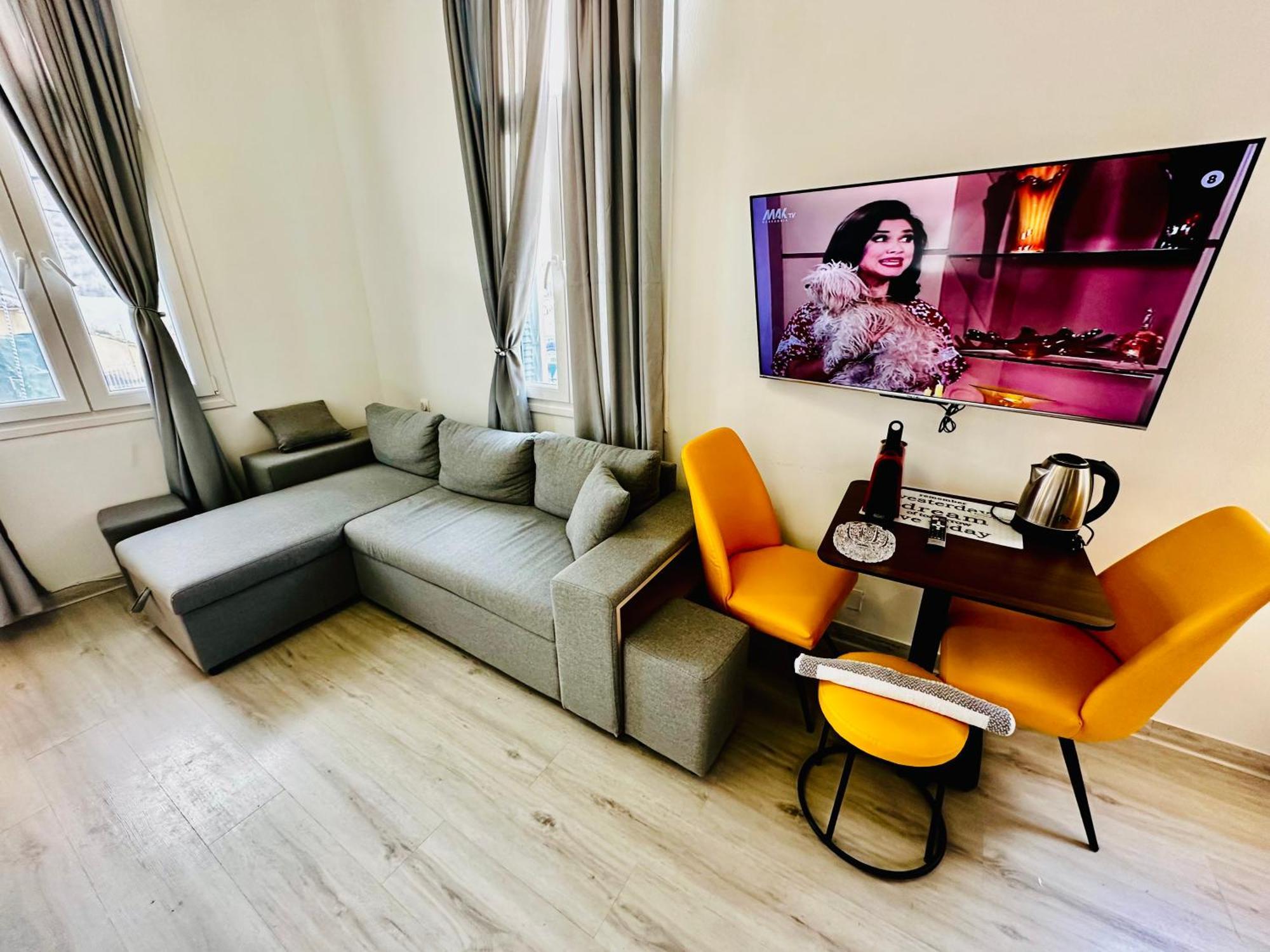 Travelers Luxury Suites, Studios & Apartments Corfu  Eksteriør billede